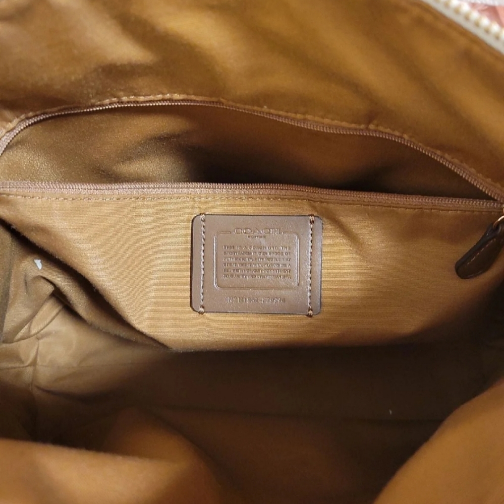 Coach tote purses - Picture 10 of 11
